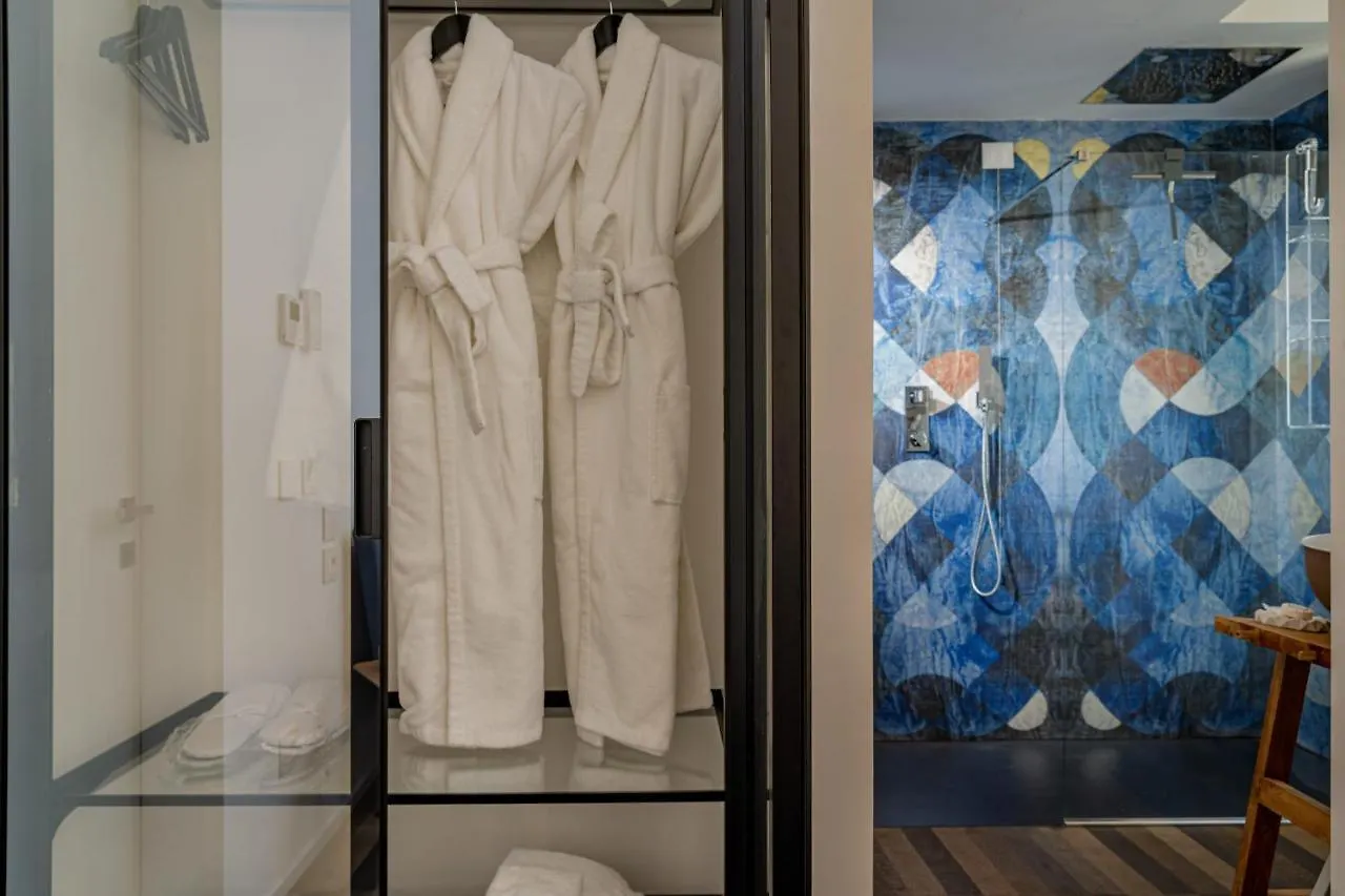 **** Hotel Hotiday Room Collection - Olbia Wallure Italië