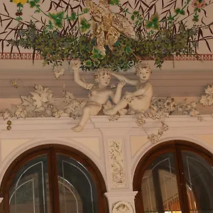 https://hotel-gresi.taorminaitalyhotels.com